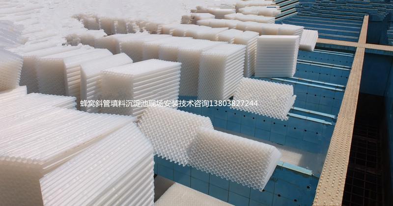 ��Cб�����ϬF���M�b����